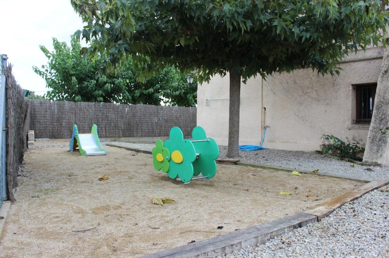 הוילה Viloví de Oñar Turisme Rural Les Moreres מראה חיצוני תמונה