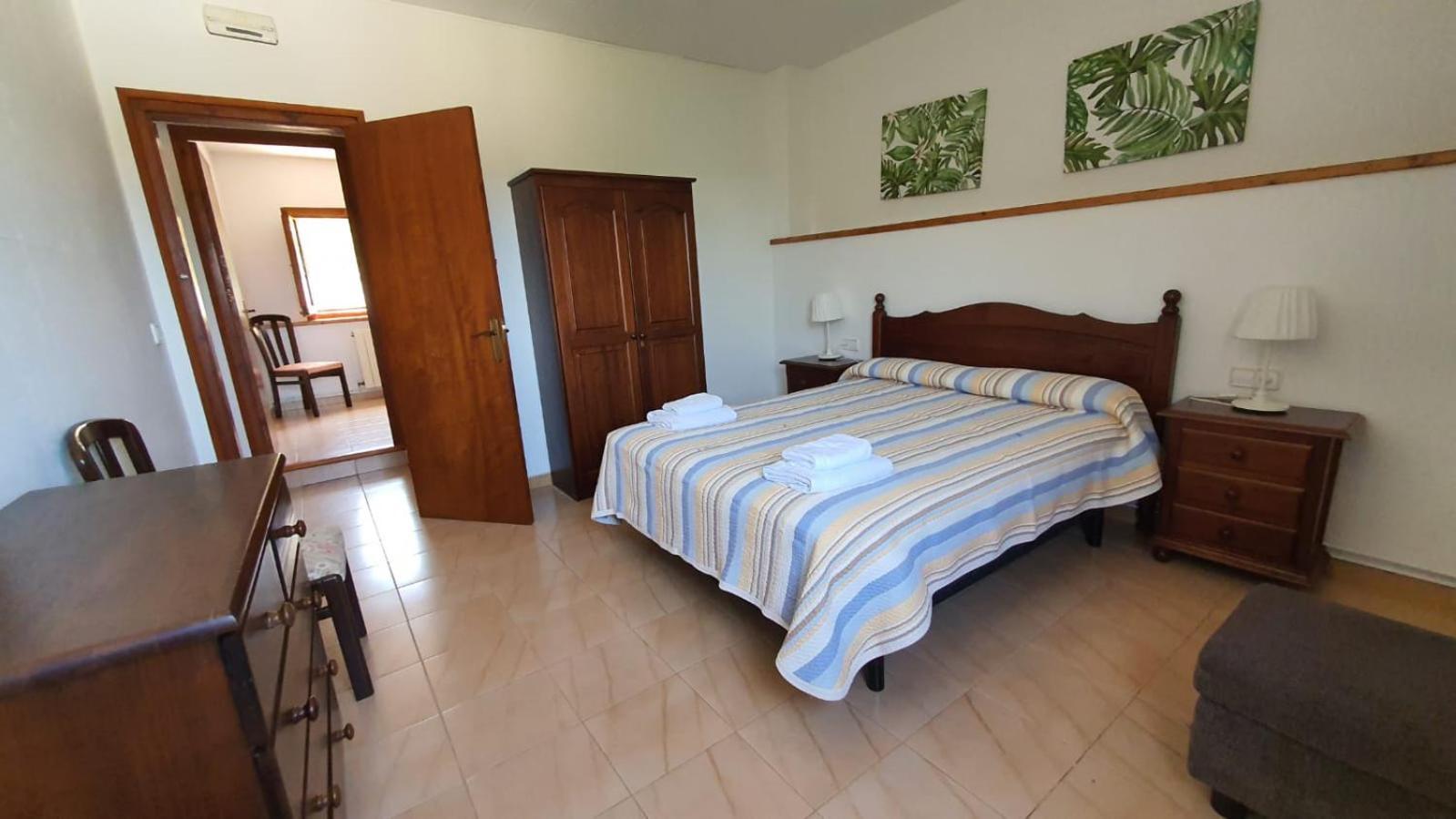 הוילה Viloví de Oñar Turisme Rural Les Moreres מראה חיצוני תמונה