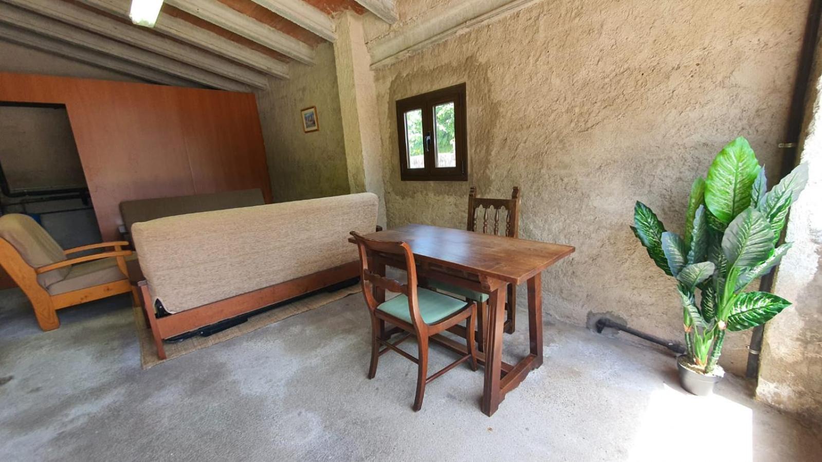 הוילה Viloví de Oñar Turisme Rural Les Moreres מראה חיצוני תמונה