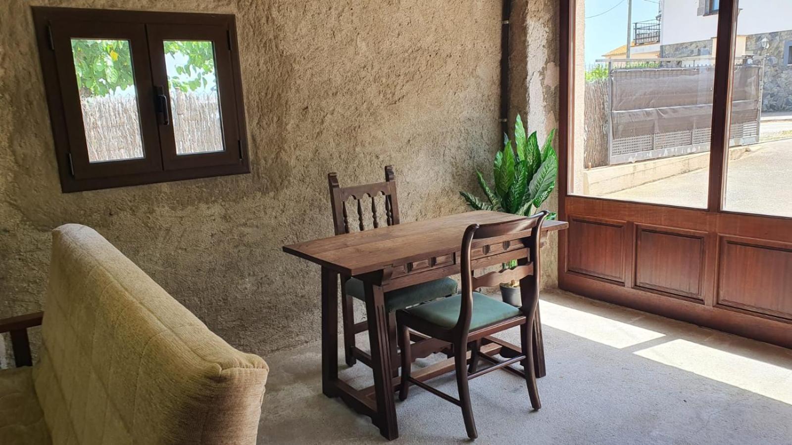 הוילה Viloví de Oñar Turisme Rural Les Moreres מראה חיצוני תמונה